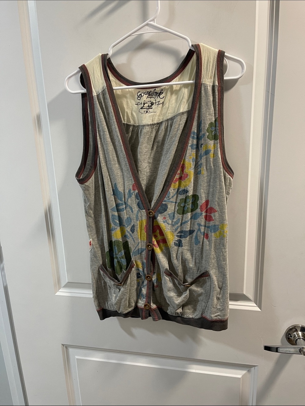 Scrapbook Gray Floral Button-Front Sleeveless Tunic Have Spots One Hole